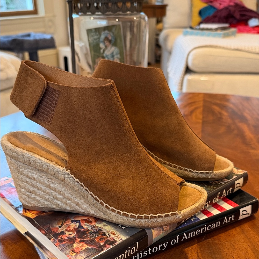 Maypol Suede Espadrille Wedges from Anthropologie. Size 6